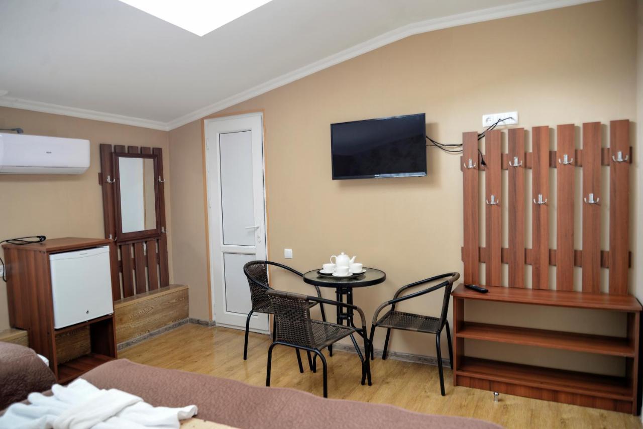 Hotel Victoria Боржомі Екстер'єр фото