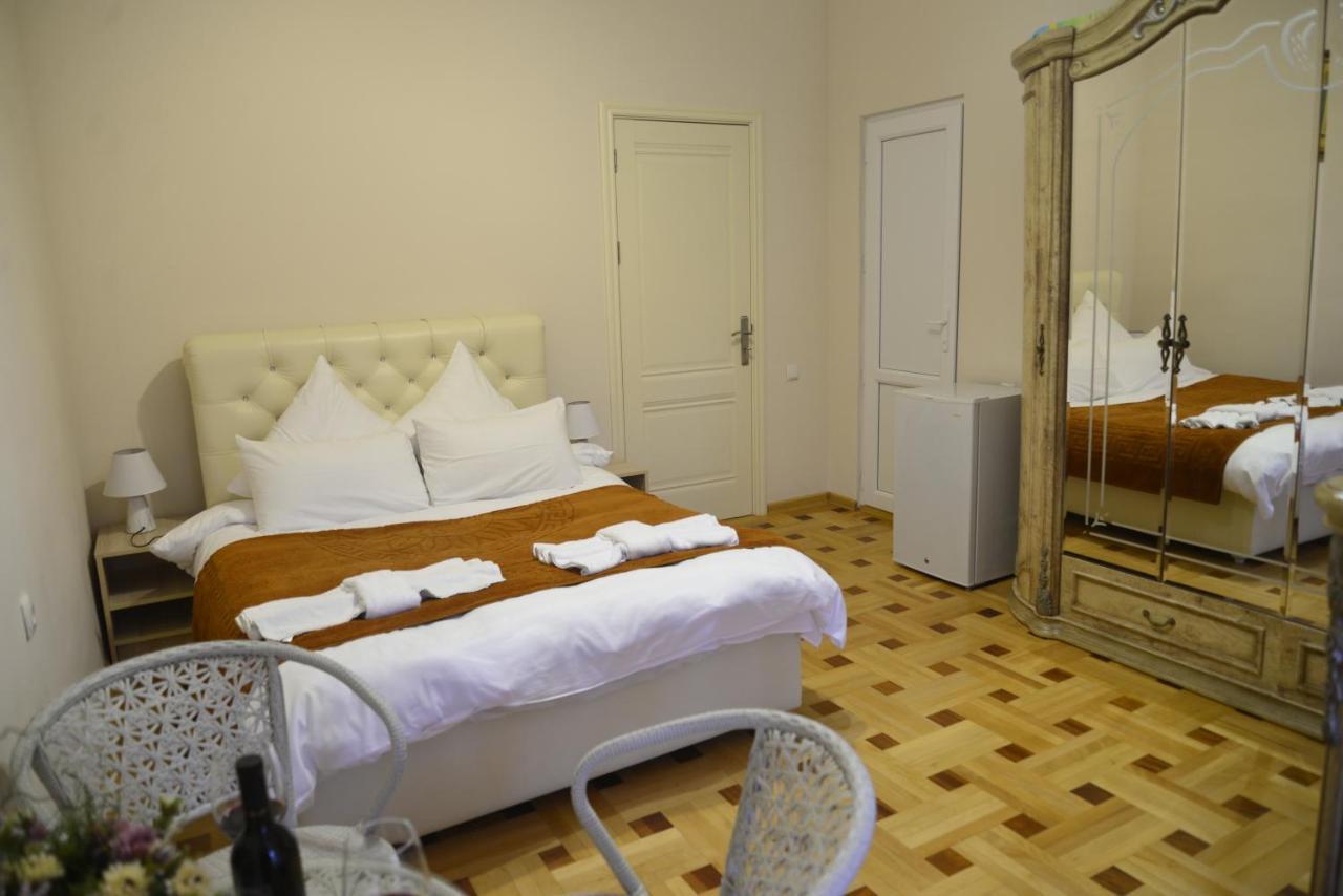 Hotel Victoria Боржомі Екстер'єр фото