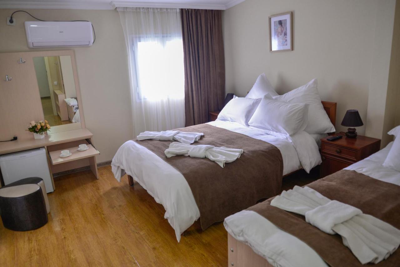 Hotel Victoria Боржомі Екстер'єр фото