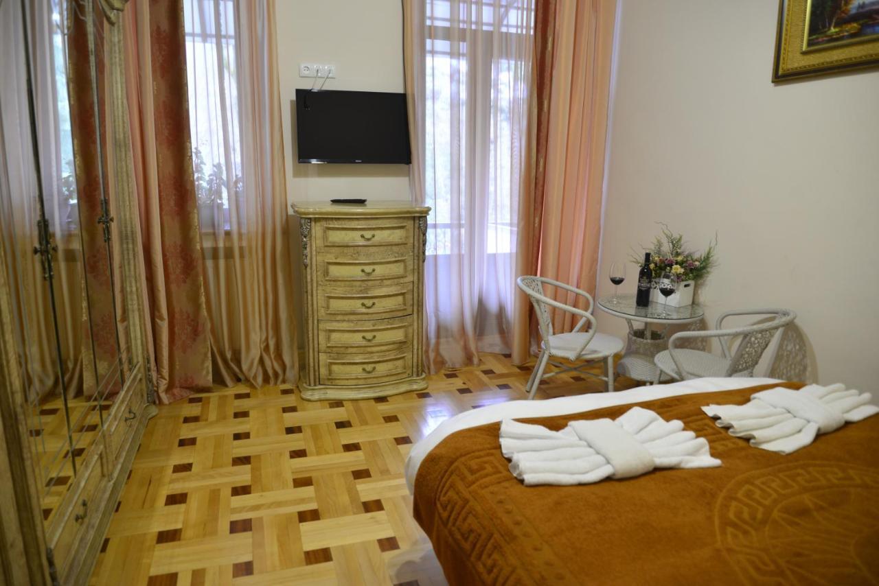 Hotel Victoria Боржомі Екстер'єр фото