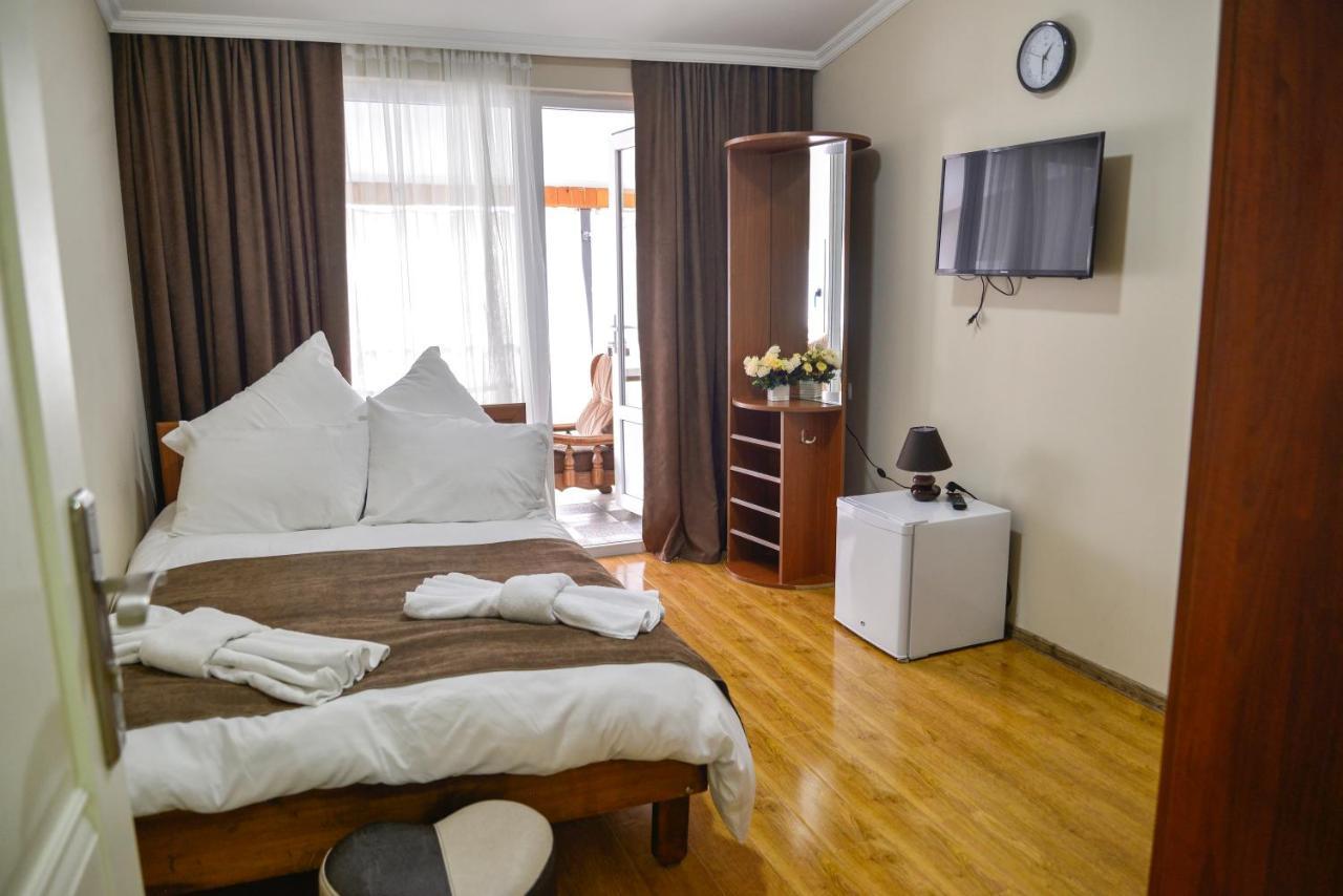 Hotel Victoria Боржомі Екстер'єр фото