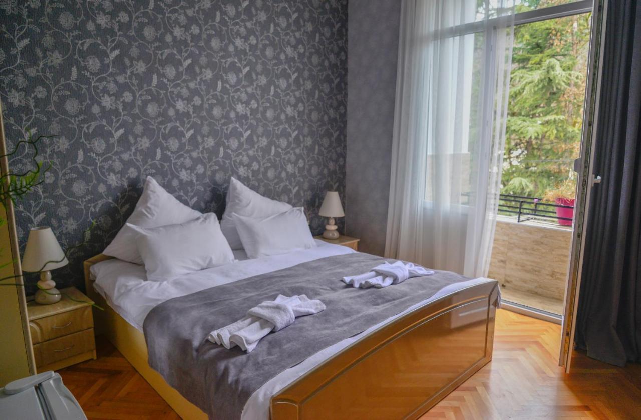 Hotel Victoria Боржомі Екстер'єр фото